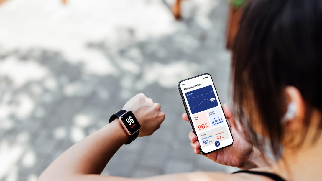 5 Pieces of Fitness Tech Personal Trainers Recommend for Your Well-Being